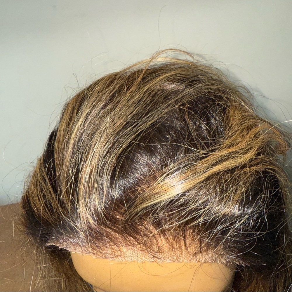 Dimensional Blonde Wig - 100% Raw
Human Hair | HD Lace - Picture 9 of 12
